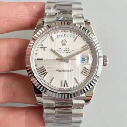UK Stainless Steel 410L Replica Rolex Day-Date 40 228239 40MM N Stainless Steel Silver Quadrant Dial Swiss 3255